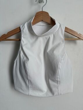HALARA High-Neck White Crop Top / Sport Top for Women with Keyhole Back